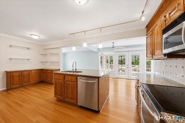 2 Judith Drive, Danbury, CT 06811