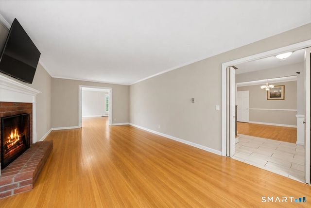 2 Judith Drive, Danbury, CT 06811
