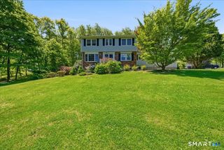 2 Judith Drive, Danbury, CT 06811