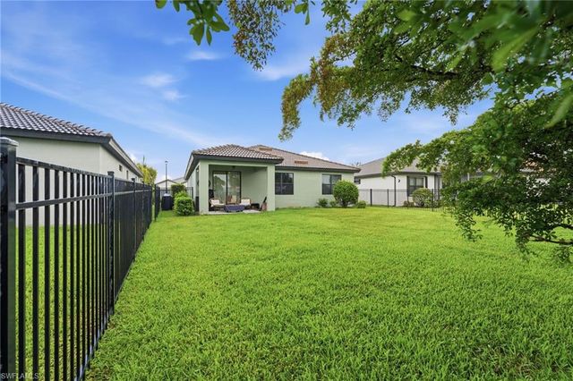 16095 Mistflower DR, Alva, FL 33920