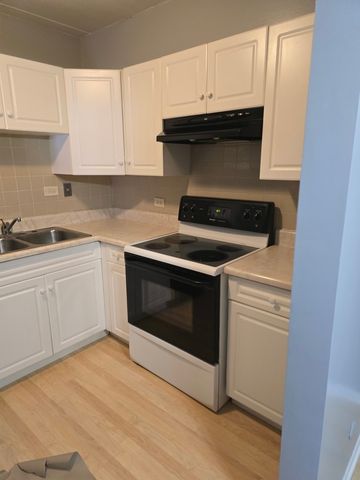 17001 Albany Avenue S 101, Hazel Crest, IL 60429