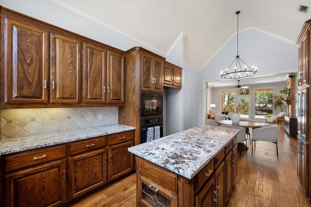 900 Ownby Lane, Southlake, TX 76092