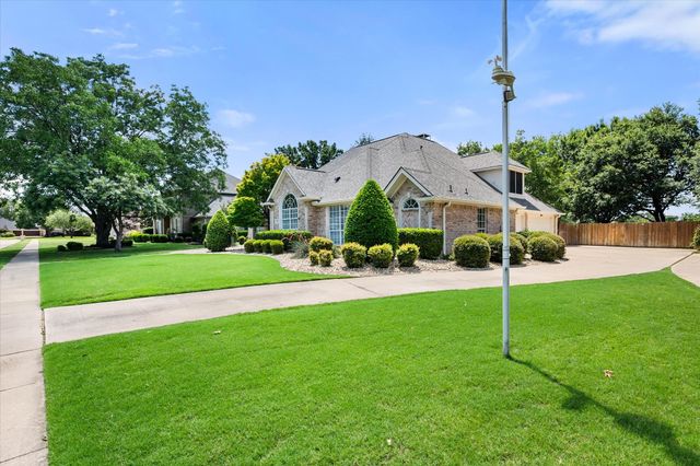 900 Ownby Lane, Southlake, TX 76092