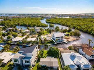 1765 Harbor LN, Naples, FL 34104