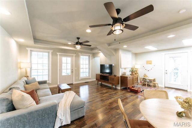 702 N Hickory Street, Salem, MO 65560