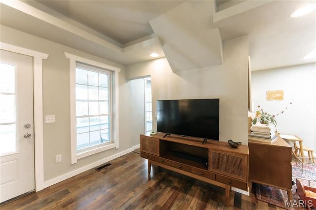 702 N Hickory Street, Salem, MO 65560