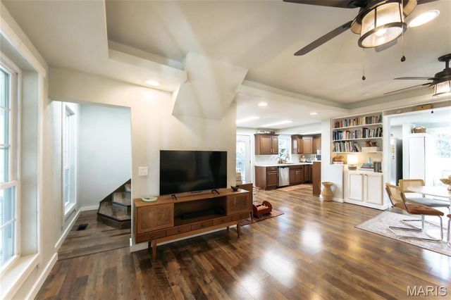 702 N Hickory Street, Salem, MO 65560