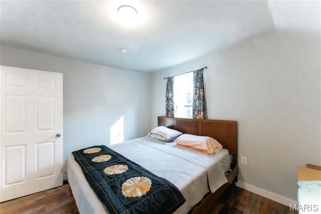 702 N Hickory Street, Salem, MO 65560