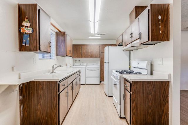 682 San Marino Street, Hemet, CA 92545