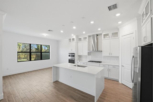 1012 Raleigh Way, Wellington, FL 33414