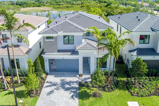 1012 Raleigh Way, Wellington, FL 33414