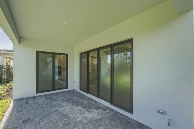 1012 Raleigh Way, Wellington, FL 33414