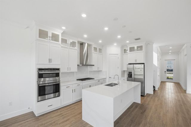 1012 Raleigh Way, Wellington, FL 33414
