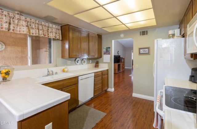 30110 Village 30, Camarillo, CA 93012