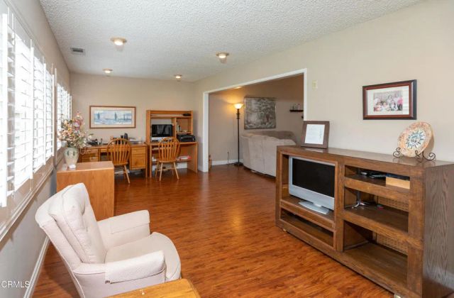 30110 Village 30, Camarillo, CA 93012