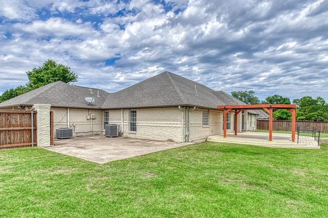 1508 SW 35th Street, Moore, OK 73160