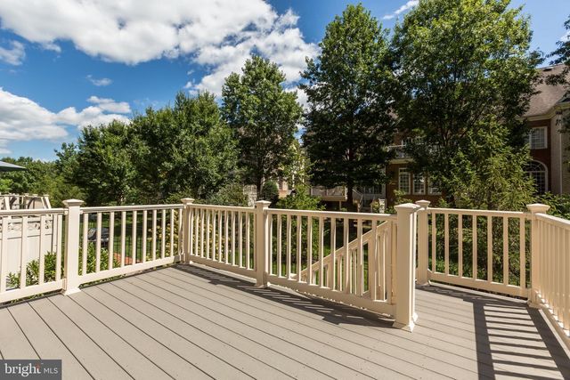 3883 BILLBERRY DR, Fairfax, VA 22033