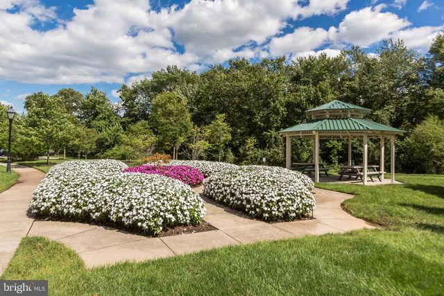 3883 BILLBERRY DR, Fairfax, VA 22033