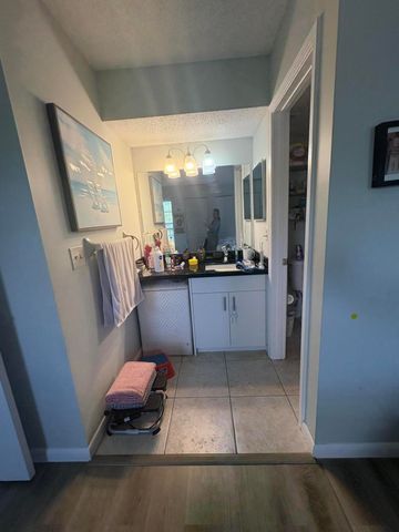 10107 TWIN LAKES Drive 24-O, Coral Springs, FL 33071