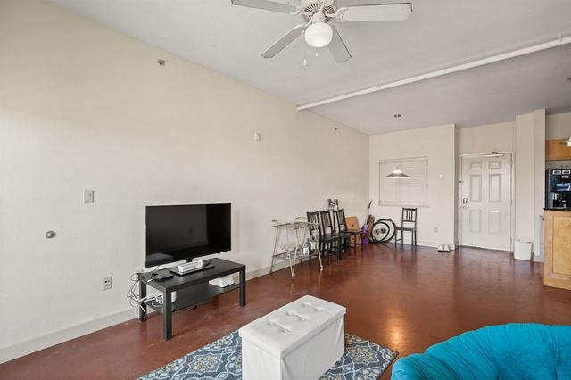 711 W 26th ST 700, Austin, TX 78705