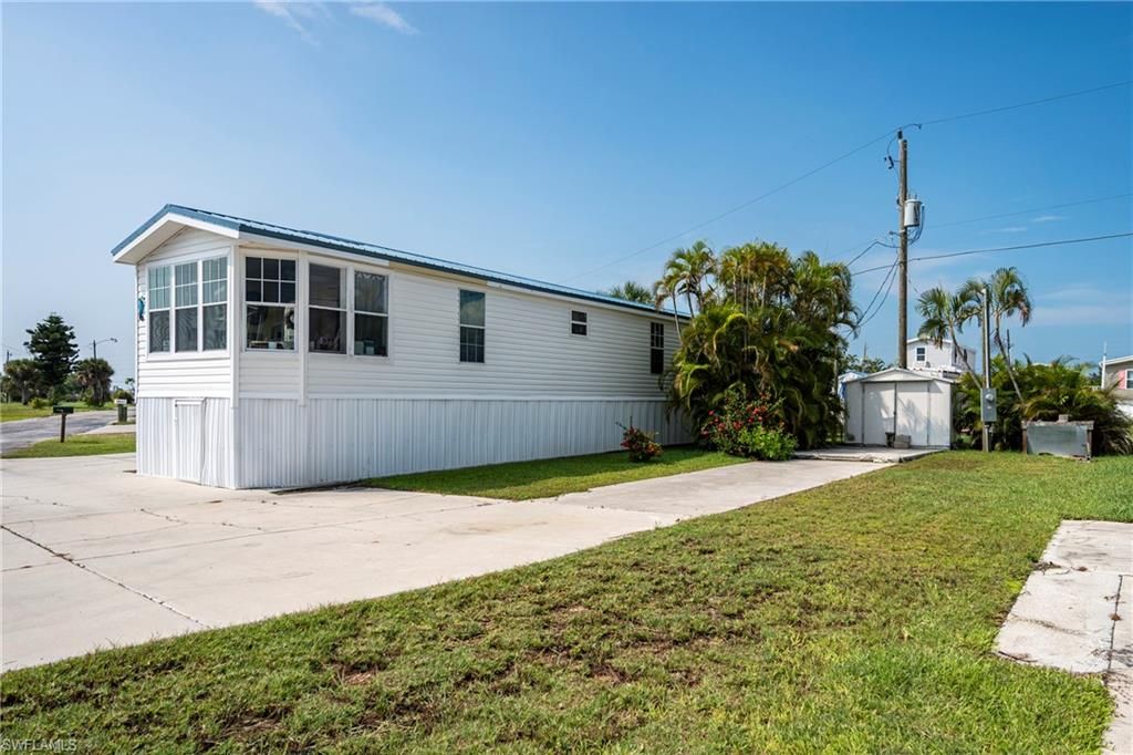 61 Oyster Bay LN, FORT MYERS BEACH, FL 33931 — photo 5