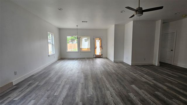 804 S Catherine Street, Terrell, TX 75160