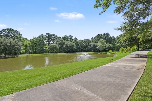 7393 Teaswood Drive, Conroe, TX 77304