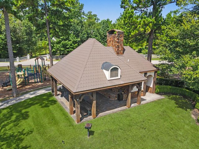 7393 Teaswood Drive, Conroe, TX 77304