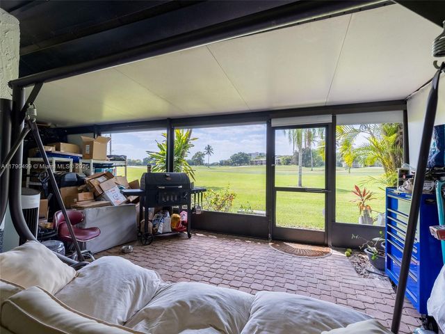 370 Fairway Cir 13, Weston, FL 33326