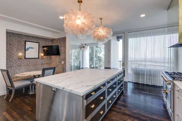 1819 Laurel Ridge Dr, Nashville, TN 37215