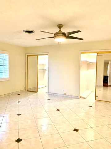 2735 NE 28 Court, Lighthouse Point, FL 33064