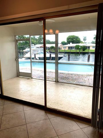 2735 NE 28 Court, Lighthouse Point, FL 33064