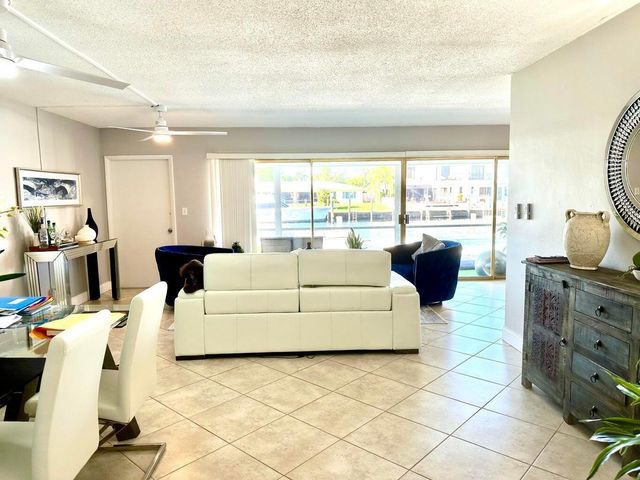 2735 NE 28 Court, Lighthouse Point, FL 33064