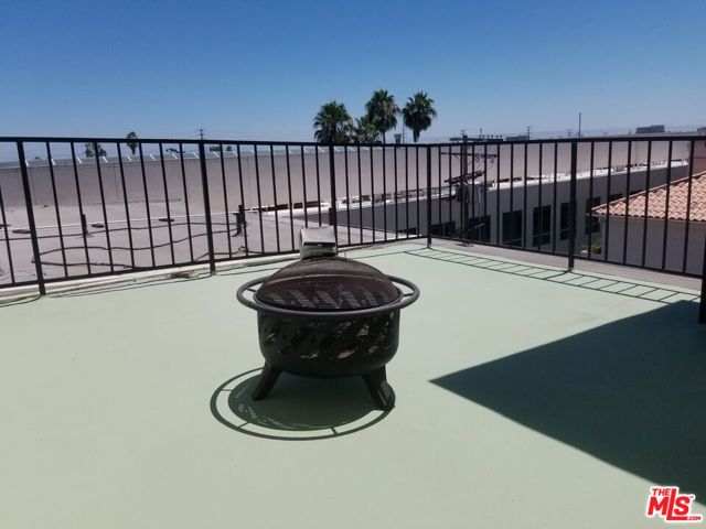 10620 EASTBORNE Avenue 302, Los Angeles, CA 90024