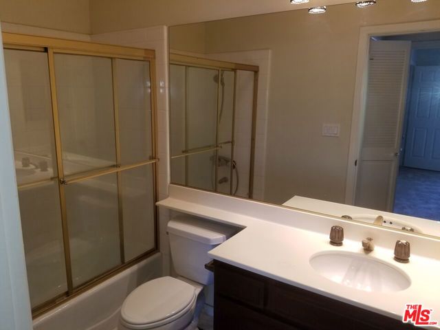 10620 EASTBORNE Avenue 302, Los Angeles, CA 90024