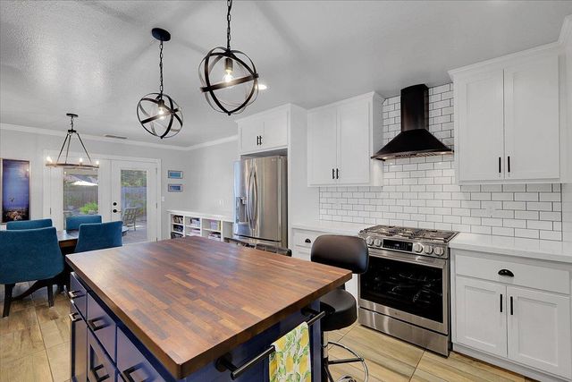 1560 Malaga Ct, Yuba City, CA 95993