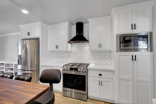 1560 Malaga Ct, Yuba City, CA 95993