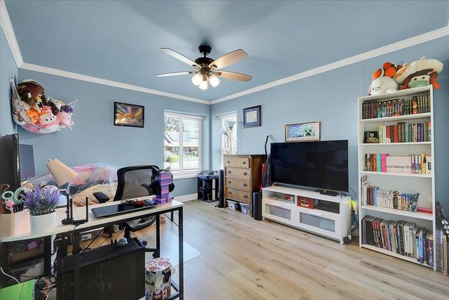 1560 Malaga Ct, Yuba City, CA 95993