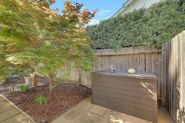 1560 Malaga Ct, Yuba City, CA 95993