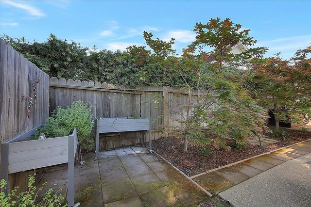 1560 Malaga Ct, Yuba City, CA 95993