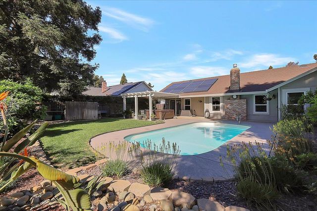 1560 Malaga Ct, Yuba City, CA 95993