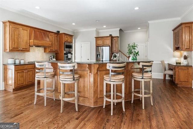 610 Shade Lake Court, Milton, GA 30004
