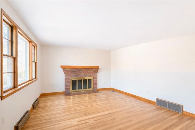 24 Evelyn Lane, Braintree, MA 02184