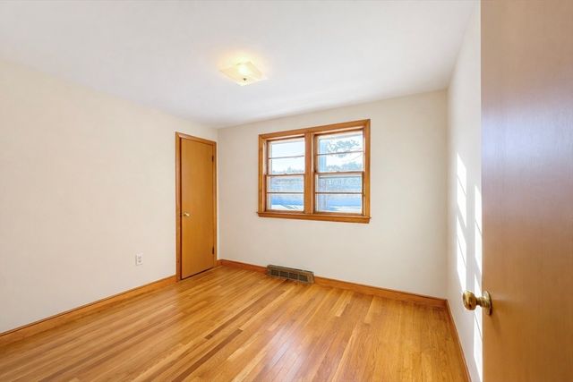 24 Evelyn Lane, Braintree, MA 02184