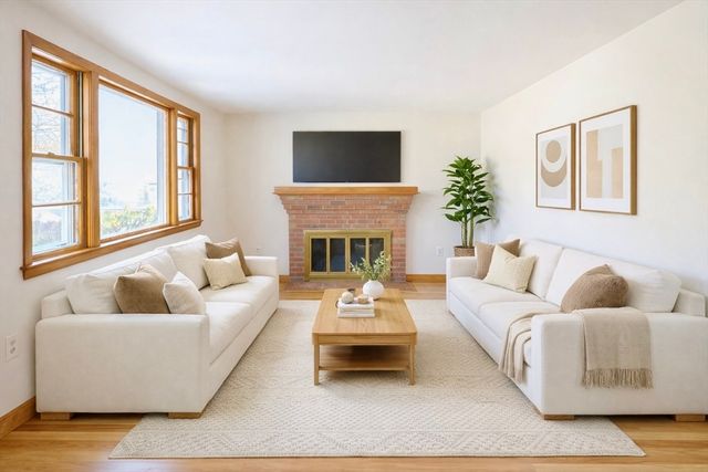 24 Evelyn Lane, Braintree, MA 02184