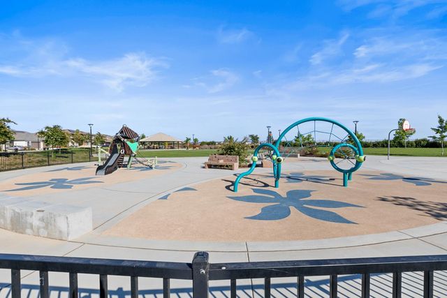 4013 Boulogne Way, Rancho Cordova, CA 95742