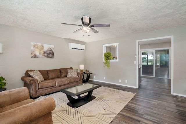 304 Summit Street, Cabool, MO 65689