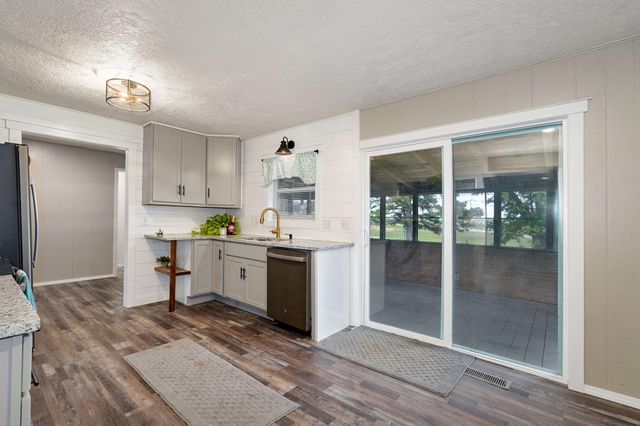 304 Summit Street, Cabool, MO 65689