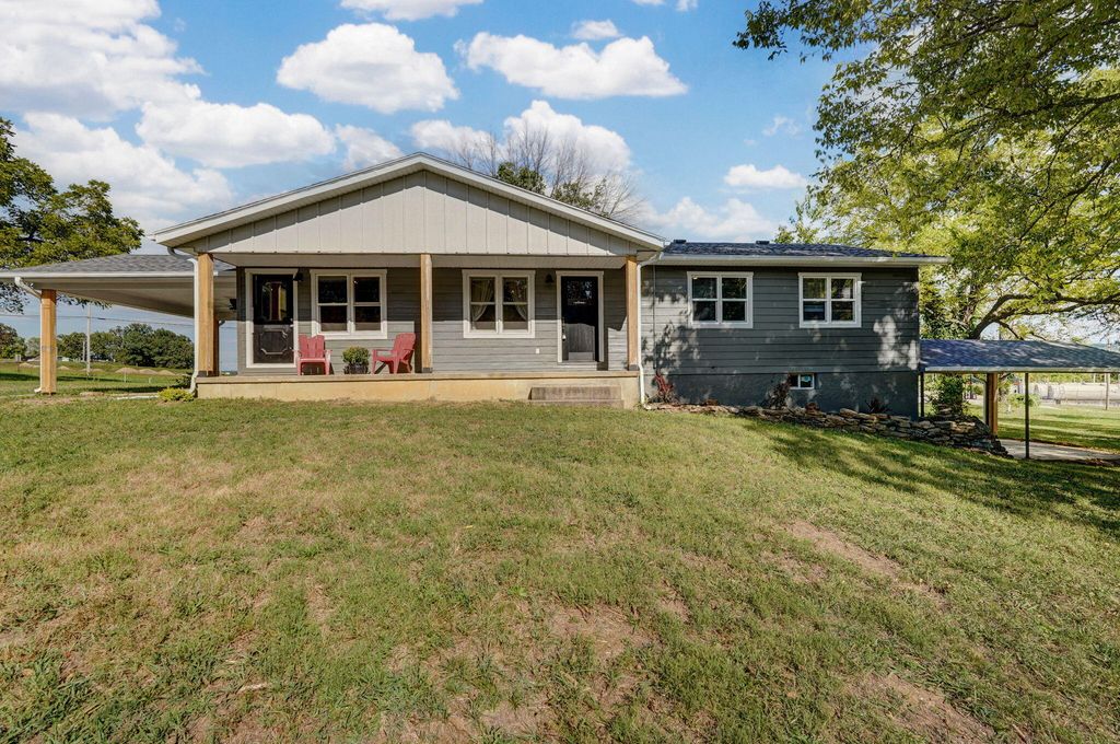 304 Summit Street, Cabool, MO 65689