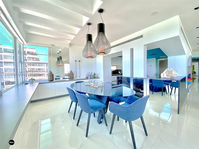 5255 Collins Avenue 9E, Miami Beach, FL 33140